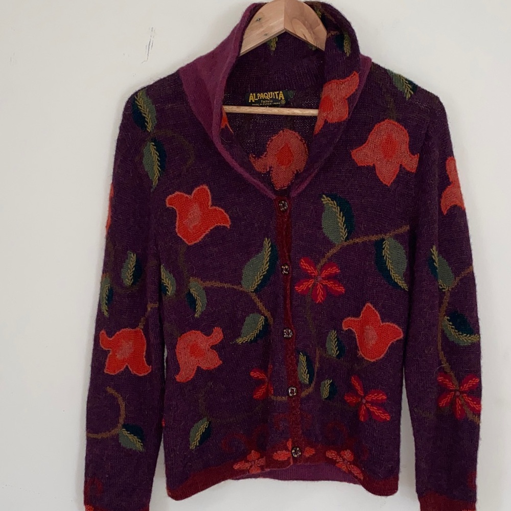 Alpaquita baby alpaca flowers vines shawl collar v-neck cardigan Sz M